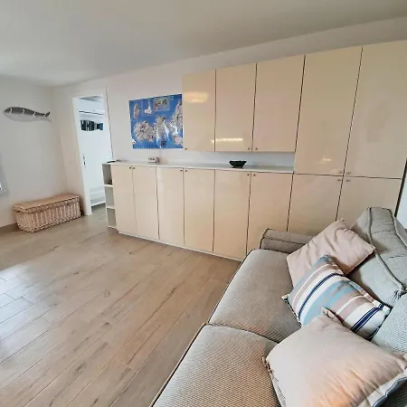 La Perla Del Golfo Апартаменты Каполивери