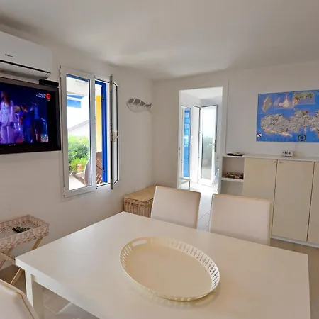 La Perla Del Golfo Apartmán *