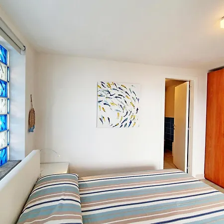 La Perla Del Golfo Apartmán *